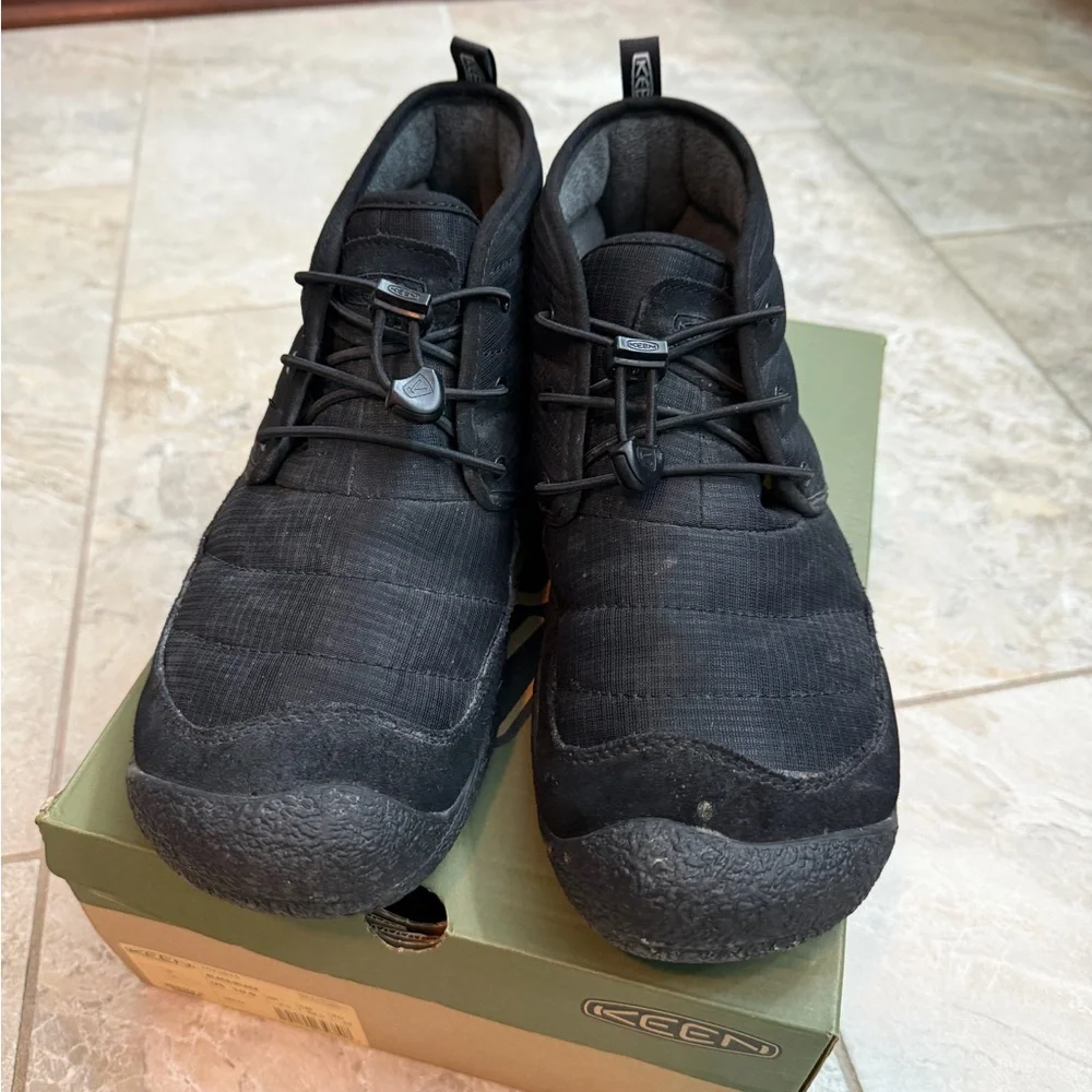 KEEN Men's Black Howser II Chukka Boots Size 10.5